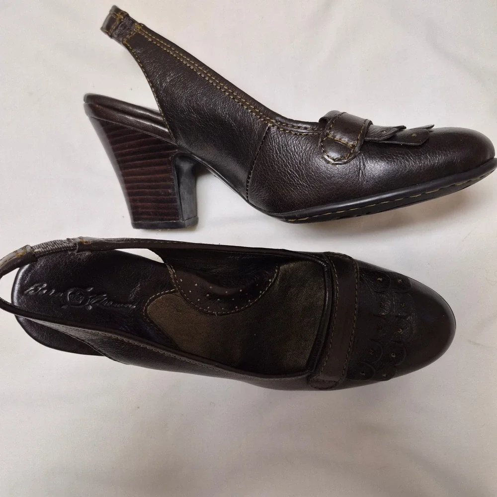 Born Crown Brown Leather Slingback Heels Scalloped Round Toe Block Heel 7.5 38.5